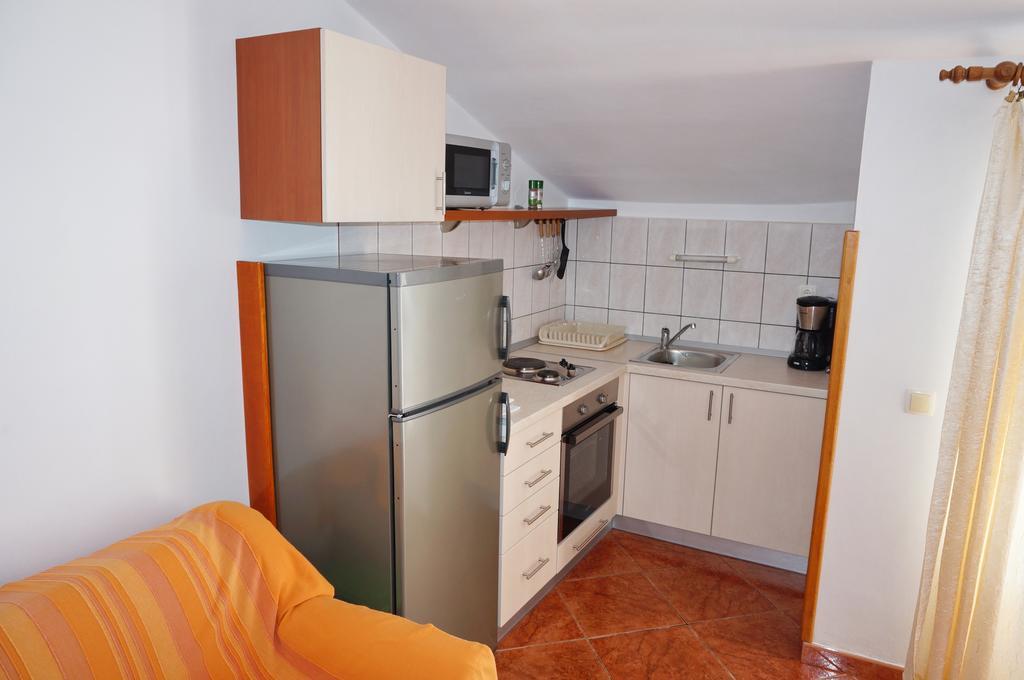 Apartments Ivona Lumbarda Szoba fotó